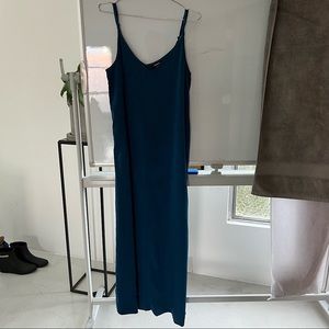 DKNY 100% silk dress (M)